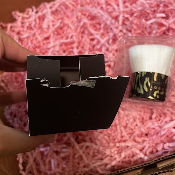 🆕💎LORAC x RACHEL ZOE: Diamond Powder Brush - Picture 7 of 7